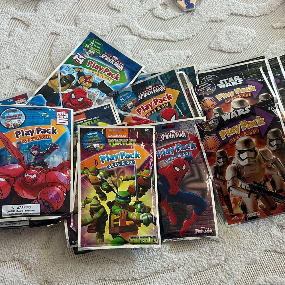 Play Pack Grab & Go Assorted Set of 30